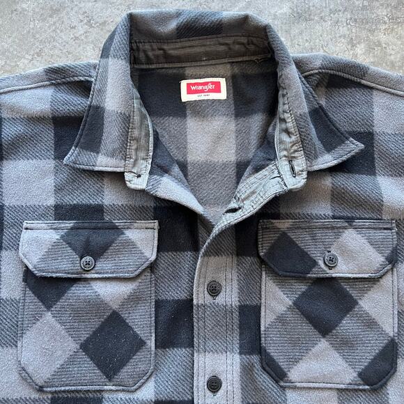 Wrangler Fleece Shirt Jacket Mens XXL Est Buffalo Plaid Button Up Shacket Grey - Picture 4 of 8